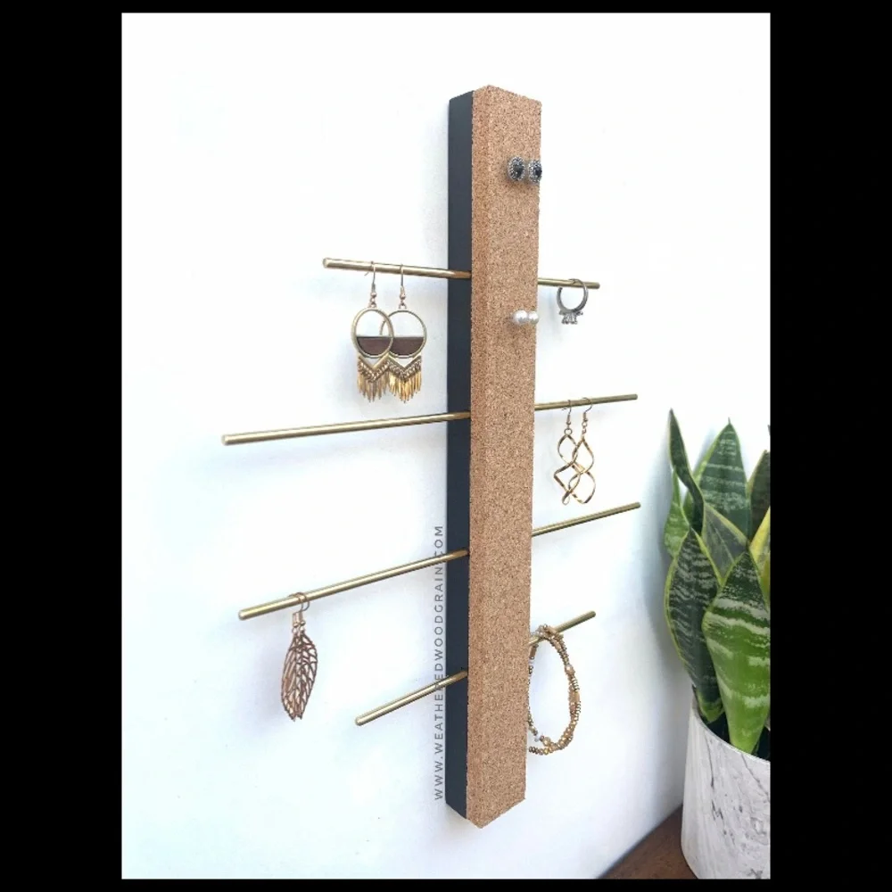 Weathered woodgrain jewelry earring necklace storage display tree with corkboard